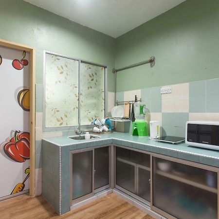 Gunung View Homestay 10 To 12 Pax Near Sunway Tambun Ipoh Buitenkant foto