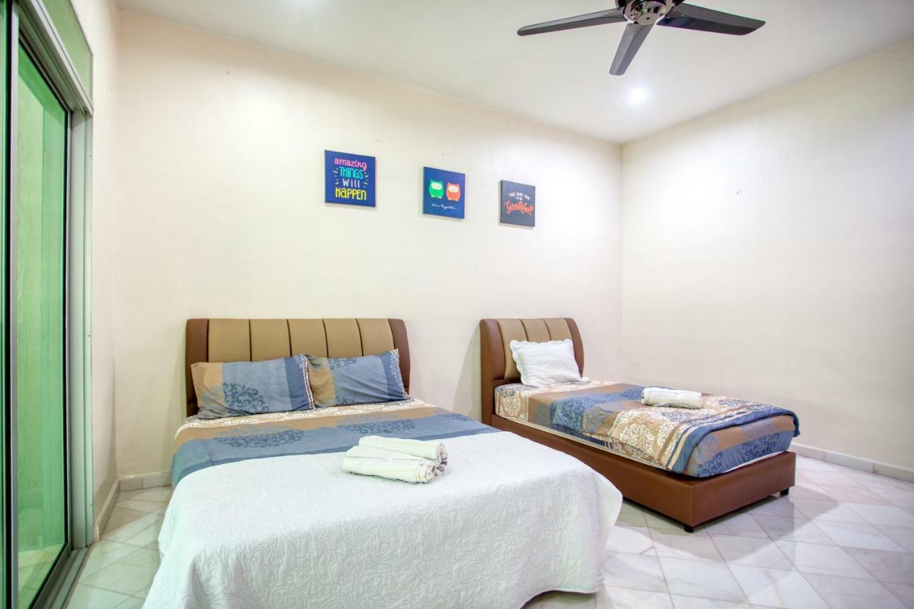 Gunung View Homestay 10 To 12 Pax Near Sunway Tambun Ipoh Buitenkant foto