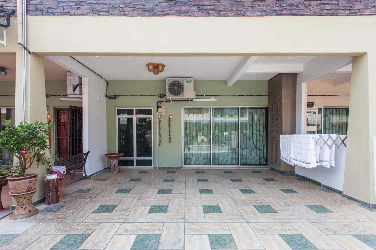 Gunung View Homestay 10 To 12 Pax Near Sunway Tambun Ipoh Buitenkant foto
